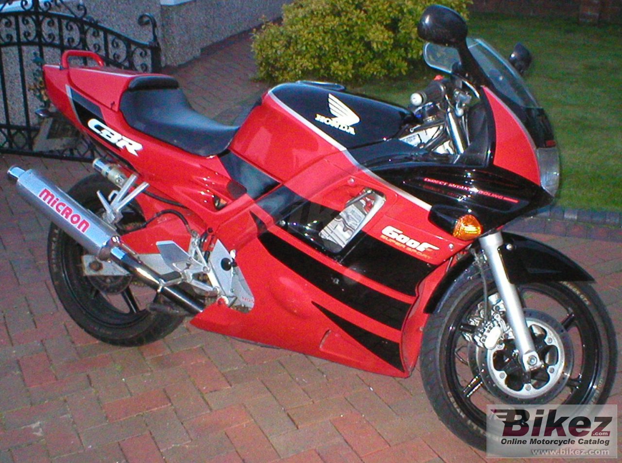 Big nymous user. cbr 600 f (reduced effect) picture and wallpaper from Bikez.com